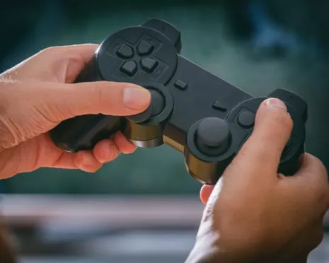 Why Do Certain Gamers Invert Their Controls? Scientists Reveal Answers, And They Are Not What You Think