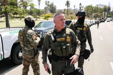 Jury Rules LA Demonstrator Innocent of Attacking Immigration Officer
